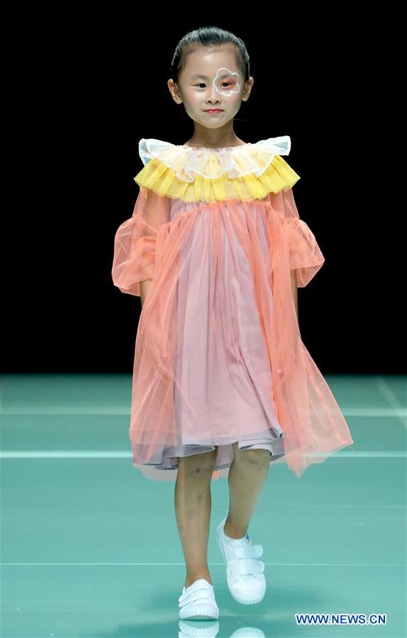 CHINA-BEIJING-FASHION WEEK (CN)