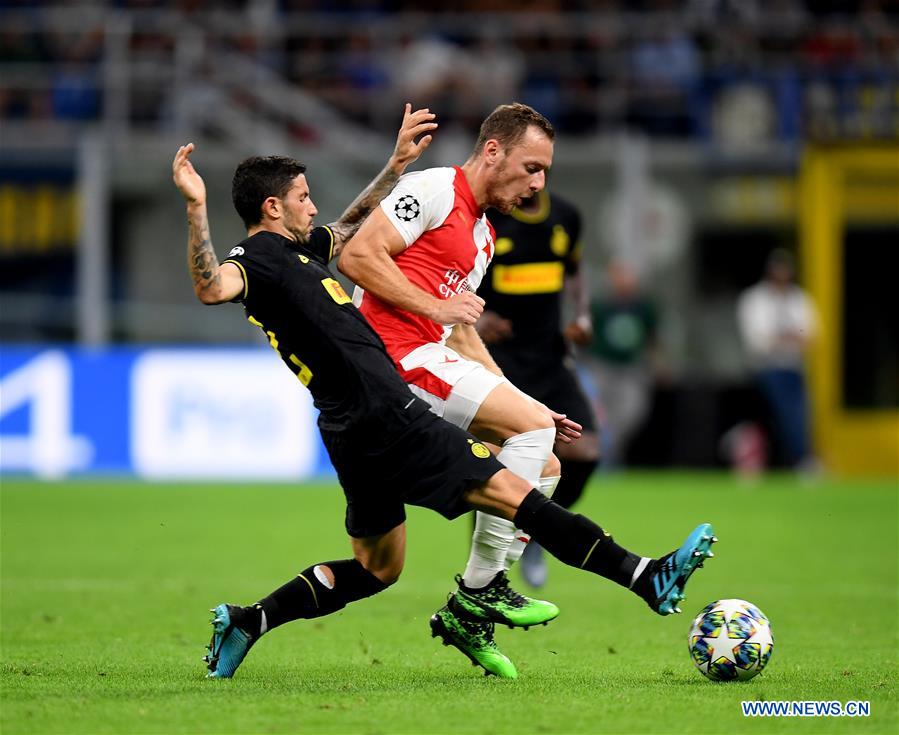 (SP)ITALY-MILAN-SOCCER-UEFA CHAMPIONS LEAGUE-INTER MILAN VS SLAVIA PRAGUE