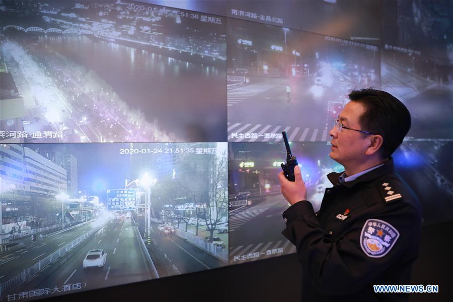 CHINA-GANSU-LANZHOU-LUNAR NEW YEAR EVE-TRAFFIC POLICE (CN)