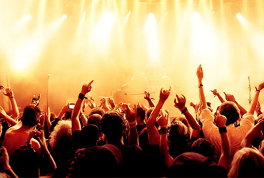 重拾金融股 三季瞄準優質成長股