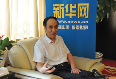 下半年經濟將在兩難中前行