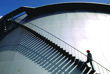 實(shí)證樣本：中聯(lián)重科、國藥控股