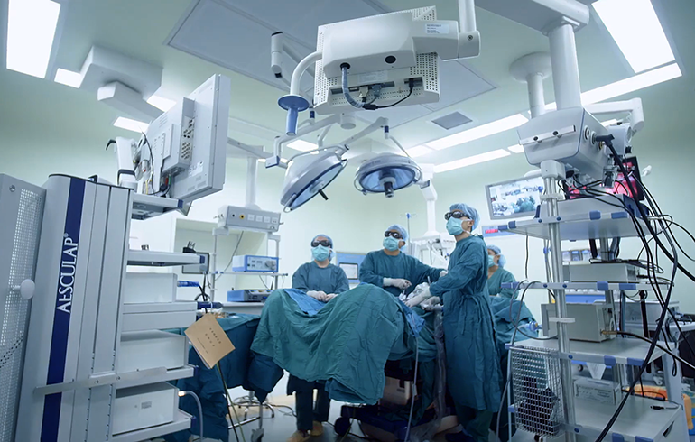 致敬偉大改革｜對(duì)話40年，講述身邊的健康故事（第八集）&mdash;&mdash;高端器械，除了制造更要?jiǎng)?chuàng)造