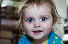 孩子玩耍或可促進(jìn)眼睛正常發(fā)育