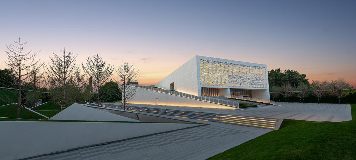 中央商務區展示中心正式對外開放，拉開了這座百年城市煥新升級的大幕