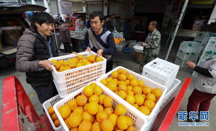 電商落地到村 足不出戶買&ldquo;四川制造&rdquo;