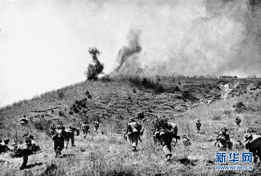 （圖文互動）（1）為了&ldquo;中國號&rdquo;巨輪揚帆遠航&mdash;&mdash;中國共產(chǎn)黨領導下的人民軍隊忠于祖國、服務人民啟示錄