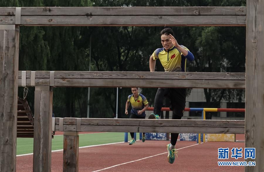 (軍運會·圖文互動)(9)從“遲到者”到世界冠軍——記八一空軍五項隊隊員葉邦武(配本社同題文字稿)