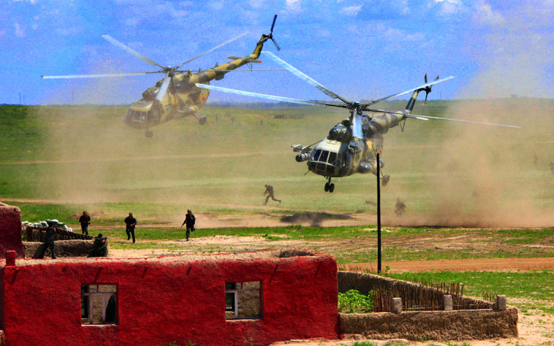 查春明作品：和平使命&mdash;2009&rdquo;中俄聯合反恐軍事演習實兵演練