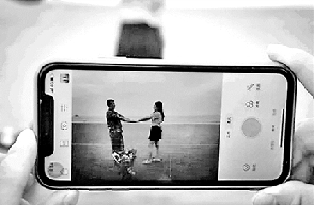 愛，是一個個無可替代日子的積累&mdash;&mdash;軍戀不易，唯你美好