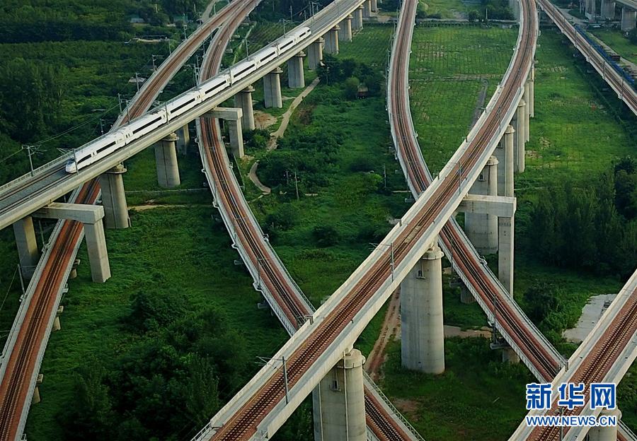 （十九大時光&middot;圖文互動）（1）民生美景令人憧憬　美好生活召喚奮斗&mdash;&mdash;來自基層蹲點現場的報道 