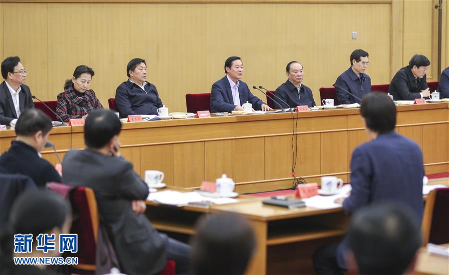 3月17日，中共中央政治局委員、中央書記處書記、中宣部部長(zhǎng)劉奇葆在北京出席中華優(yōu)秀傳統(tǒng)文化傳承發(fā)展工作座談會(huì)。 新華社記者丁林?jǐn)z