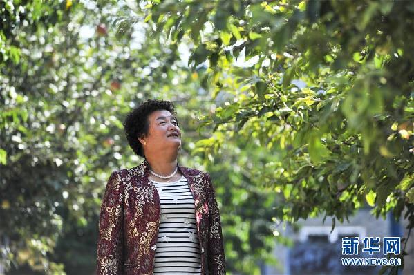 （十九大代表風(fēng)采&middot;圖文互動(dòng)）（1）&ldquo;農(nóng)民&rdquo;李元敏：打造村民引以為豪的新&ldquo;蓋買(mǎi)&rdquo;