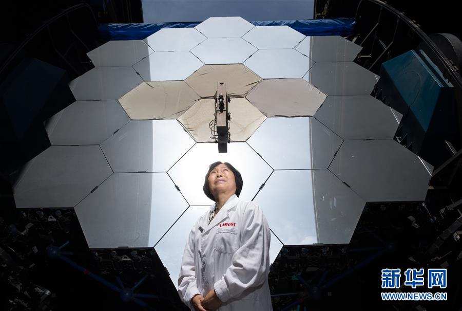 （兩會(huì)&middot;履職影像記）（1）崔向群代表：大科學(xué)裝置建設(shè)要從&ldquo;跟跑&rdquo;變成&ldquo;領(lǐng)跑&rdquo;