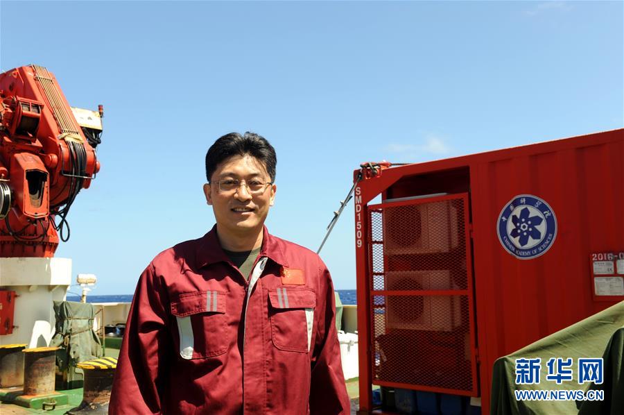 （圖文互動）（2）專訪：海山如此多嬌，然而我們研究太少！&mdash;&mdash;訪&ldquo;科學&rdquo;號麥哲倫海山科考航次首席科學家徐奎棟