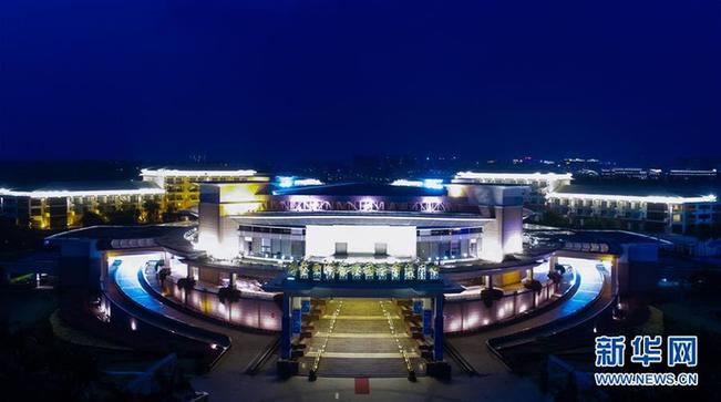 (新華全媒頭條·潮起海之南·圖文互動(dòng))(10)春潮拍岸千帆進(jìn)——海南特區(qū)改革開放30年紀(jì)實(shí)