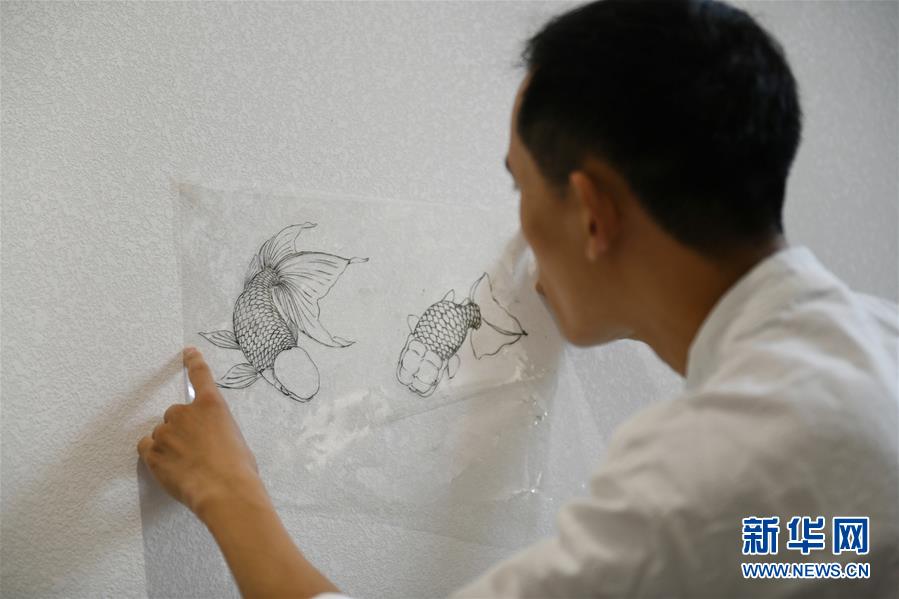 #（文化）（2）魚躍盤中：活靈活現的瓷畫技藝