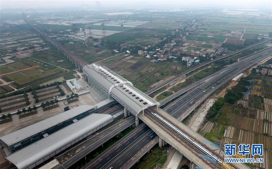 (新華全媒頭條·圖文互動)(2)開創(chuàng)融合新格局 探索發(fā)展新路徑——推進粵港澳大灣區(qū)建設(shè)一年間