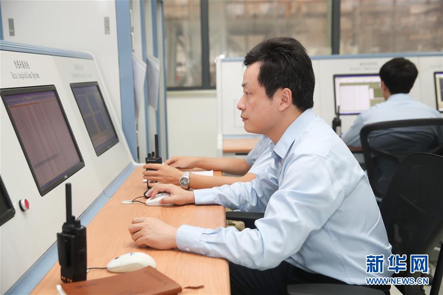 (新華全媒頭條·我們的節(jié)日·中秋·圖文互動(dòng))(8)明月寄相思 家國總關(guān)情——詩詞引出的中秋故事