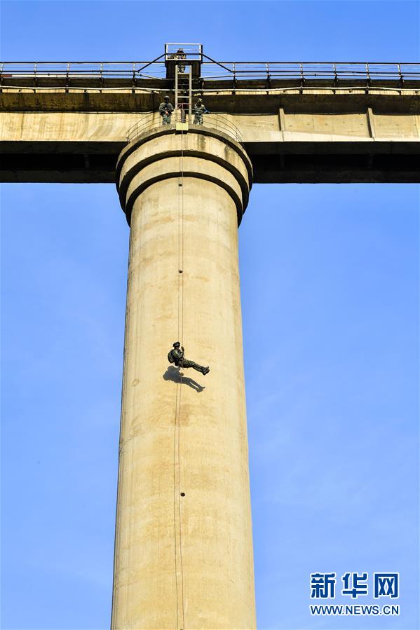 （圖文互動）（3）一切為了實戰&mdash;&mdash;武警部隊&ldquo;巔峰&rdquo;特戰比武競賽現場見聞