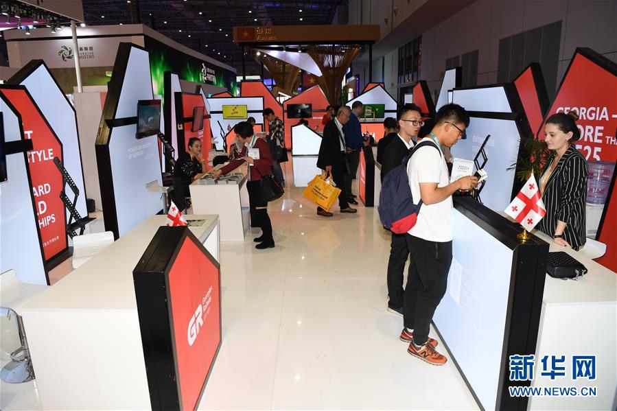 （新華全媒頭條&middot;聚焦進口博覽會&middot;圖文互動）（8）匯聚世界經濟前行的浩蕩潮流&mdash;&mdash;從首屆中國國際進口博覽會看全球合作發展新趨勢