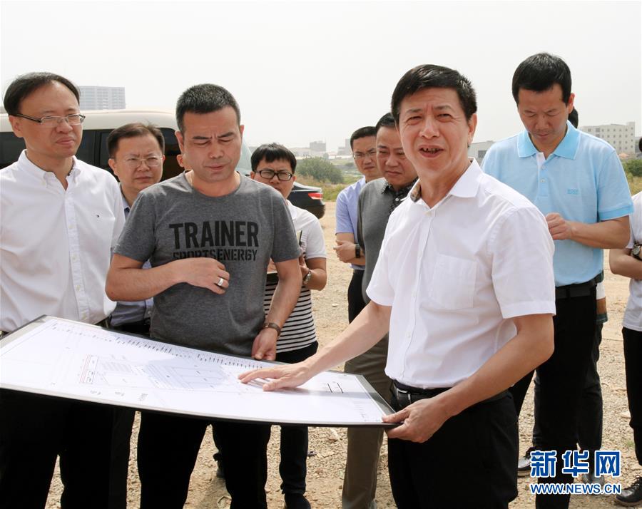 （新時(shí)代擔(dān)當(dāng)作為典型風(fēng)采&middot;圖文互動(dòng)）（2）晉江市委書記劉文儒：讓&ldquo;閩南晉江&rdquo;成為&ldquo;世界晉江&rdquo;