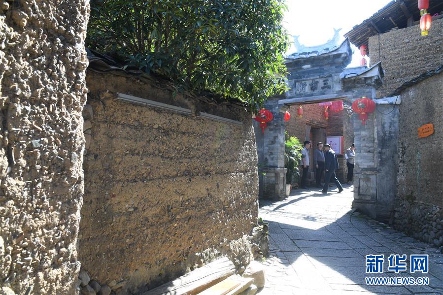 （在習近平新時代中國特色社會主義思想指引下&middot;慶祝改革開放40周年&middot;綠色發展）（新華全媒頭條&middot;圖文互動）（5）綠色發展：書寫在中國大地上的美麗畫卷