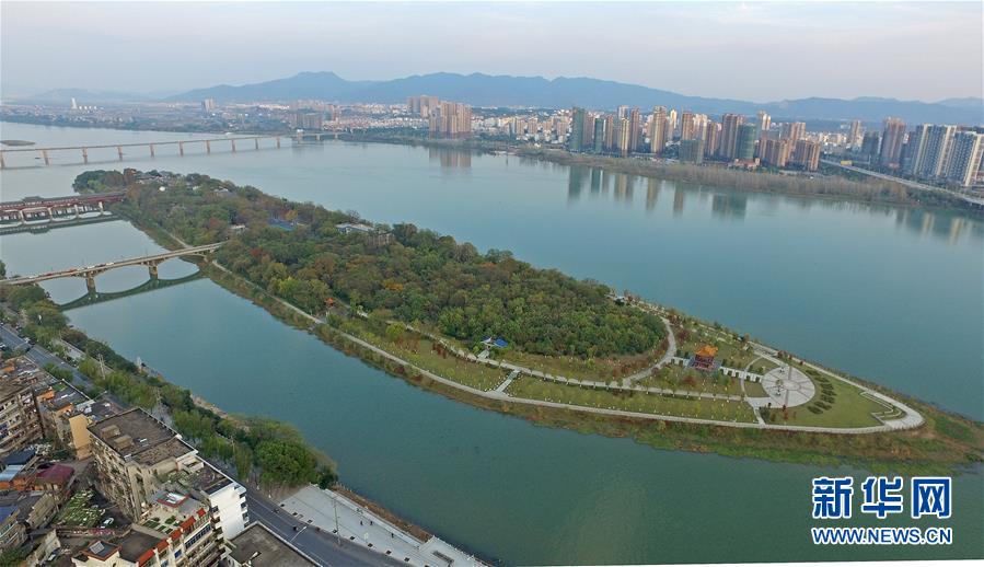 （慶祝改革開放40周年基層行&middot;學(xué)校篇&middot;圖文互動）（11）白鷺洲中學(xué)40年:書院教育的時代探索