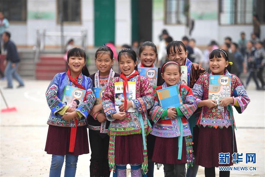 （輝煌60年&middot;壯美新廣西&middot;圖文互動）（7）攜手描繪八桂大地上的美麗畫卷&mdash;&mdash;寫在廣西壯族自治區成立60周年之際