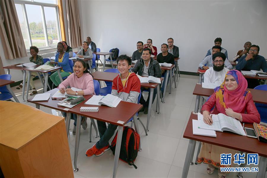 （奮進(jìn)新時(shí)代&middot;迎接兩會(huì)）（9）開放發(fā)展&mdash;&mdash;推動(dòng)形成全面開放新格局