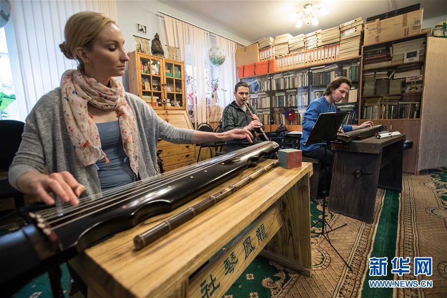 （奮進(jìn)新時(shí)代&middot;迎接兩會(huì)）（17）開(kāi)放發(fā)展&mdash;&mdash;推動(dòng)形成全面開(kāi)放新格局