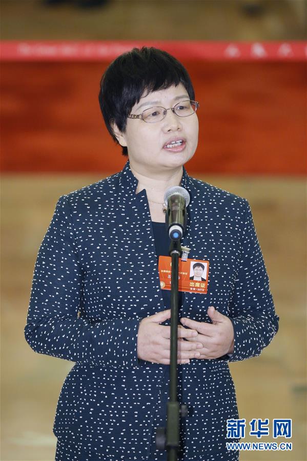 （兩會&middot;政協開幕）（12）全國政協委員接受采訪