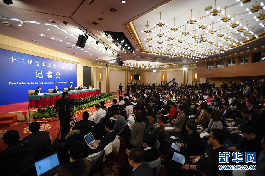 （兩會）（4）國家發改委主任何立峰等就&ldquo;創新和完善宏觀調控，推動高質量發展&rdquo;答記者問