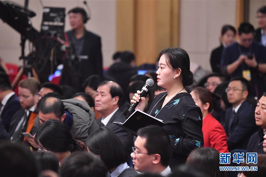 （兩會&middot;XHDW）（2）政協(xié)委員談提高保障和改善民生水平