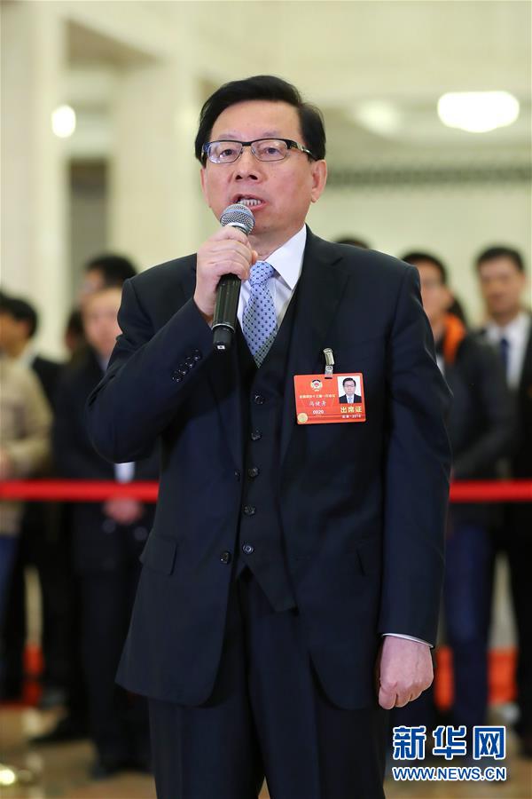 （兩會&middot;XHDW）（12）全國政協委員接受采訪