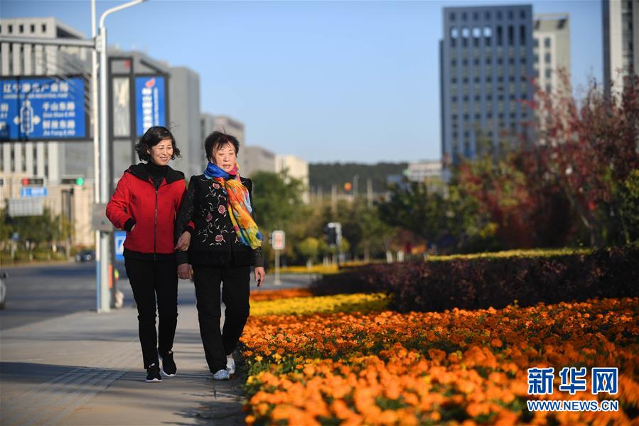 （新華全媒頭條&middot;圖文互動(dòng)）（1）&ldquo;英雄之妻&rdquo;，為愛(ài)堅(jiān)守19年