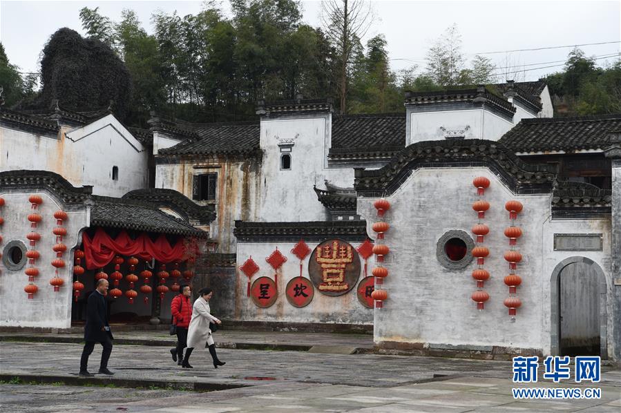 （在習(xí)近平新時代中國特色社會主義思想指引下&middot;將改革開放進行到底&middot;強國之基）（新華全媒頭條&middot;圖文互動）（5）奮斗不停步 改革再出發(fā)&mdash;&mdash;&ldquo;四個自信&rdquo;筑牢強國之基