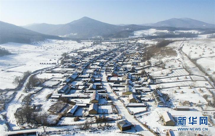 （在習近平新時代中國特色社會主義思想指引下&mdash;&mdash;新時代新作為新篇章&middot;圖文互動）（1）三年，從無名小屯到聲名遠播&mdash;&mdash;這個&ldquo;雪鄉&rdquo;是如何做到的？