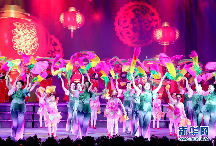 （在習近平新時代中國特色社會主義思想指引下&mdash;&mdash;新時代新作為新篇章&middot;圖文互動）（2）歡樂的&ldquo;精氣神兒&rdquo;從哪來？&mdash;&mdash;&ldquo;東北小延安&rdquo;用&ldquo;文化密鑰&rdquo;解鎖基層治理