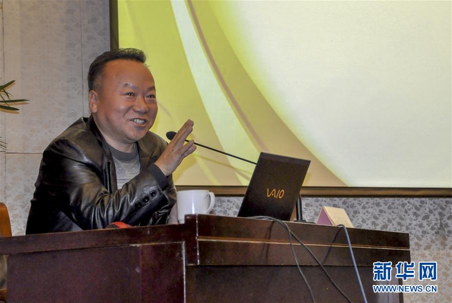 （新華全媒頭條&middot;圖文互動）（1）一堂特殊而難忘的思政課&mdash;&mdash;習近平總書記主持召開學校思想政治理論課教師座談會側記