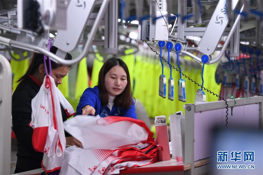 （在習近平新時代中國特色社會主義思想指引下&mdash;&mdash;新時代新作為新篇章&middot;圖文互動）（6）國際范兒&middot;科技范兒&middot;綠色范兒&mdash;&mdash;傳統制造業嶄露&ldquo;新面孔&rdquo;