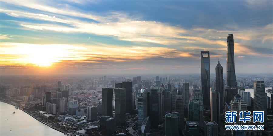 （新華全媒頭條&middot;壯麗70年 奮斗新時代&mdash;&mdash;推動高質量發展調研行&middot;圖文互動）（7）百尺竿頭再登攀&mdash;&mdash;高質量發展的&ldquo;上海答卷&rdquo;