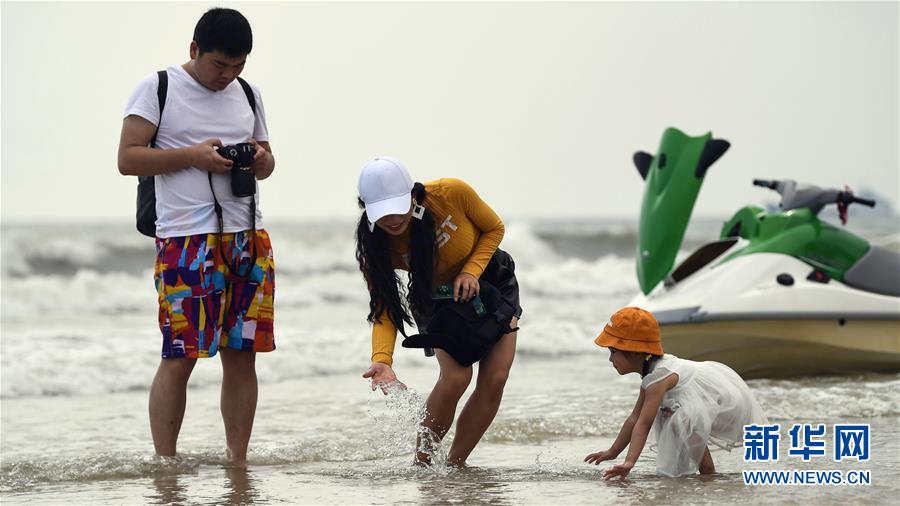 （壯麗70年 奮斗新時代&mdash;&mdash;推動高質量發展調研行&middot;圖文互動）（7）近海能看鯨魚白海豚，廣西這片濱海旅游勝地啥來頭？