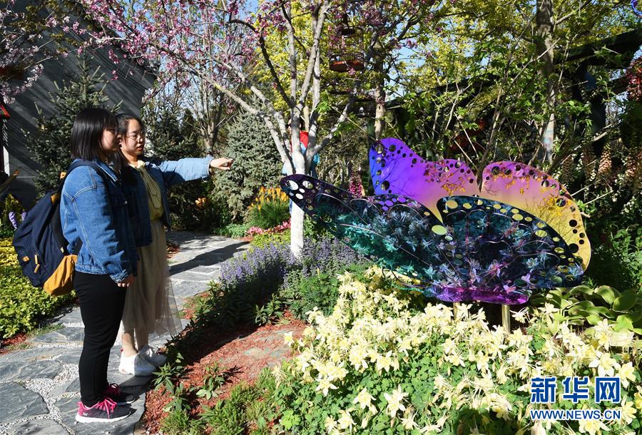 （在習近平新時代中國特色社會主義思想指引下&mdash;&mdash;新時代新作為新篇章&middot;圖文互動）（11）從世園會&ldquo;看&rdquo;中國綠色發展之路&mdash;&mdash;寫在北京世園會&ldquo;中國國家館日&rdquo;到來之際