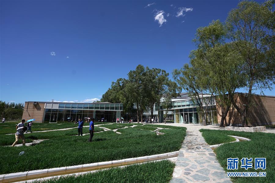 （在習近平新時代中國特色社會主義思想指引下&mdash;&mdash;新時代新作為新篇章&middot;圖文互動）（13）從世園會&ldquo;看&rdquo;中國綠色發展之路&mdash;&mdash;寫在北京世園會&ldquo;中國國家館日&rdquo;到來之際