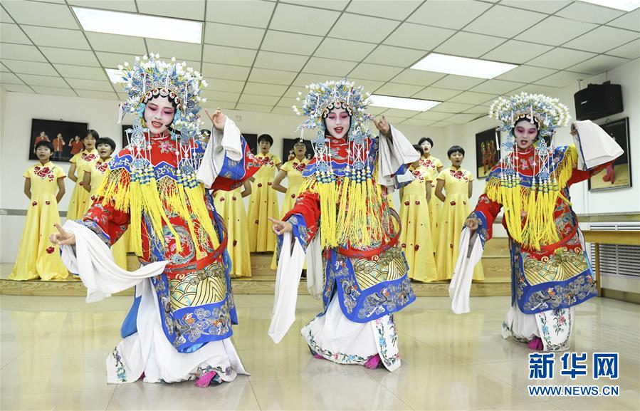 （新華全媒頭條&middot;圖文互動）（18）文明之光照亮復興之路&mdash;&mdash;以習近平同志為核心的黨中央關心文化和自然遺產保護工作紀實