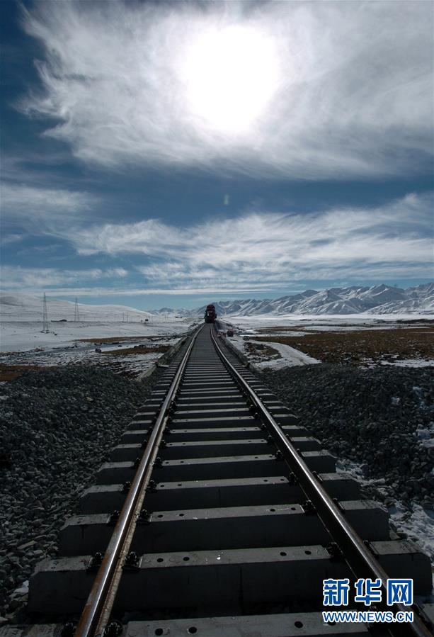 (壯麗七十年·奮斗新時代·圖文互動)(5)天路,讓世界屋脊不再遙遠