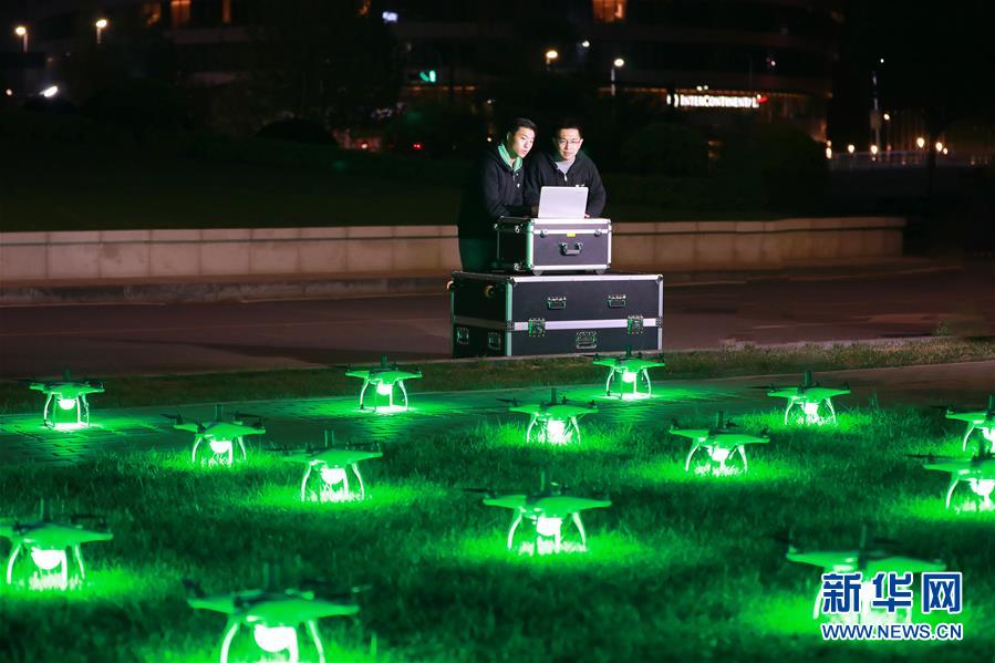 (圖文互動)(2)心懷藍天 逐夢云霄——記天津大學教授、一飛智控創(chuàng)始人齊俊桐