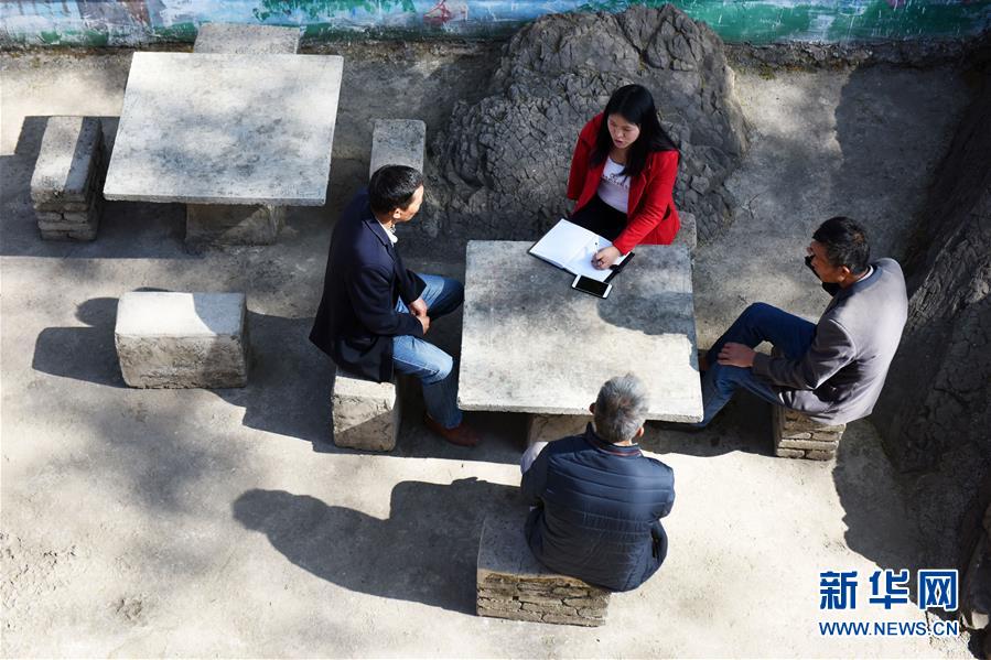 （新華全媒頭條&middot;圖文互動(dòng)）（7）咱們村里的年輕人&mdash;&mdash;記奮戰(zhàn)在貴州脫貧攻堅(jiān)一線的青年