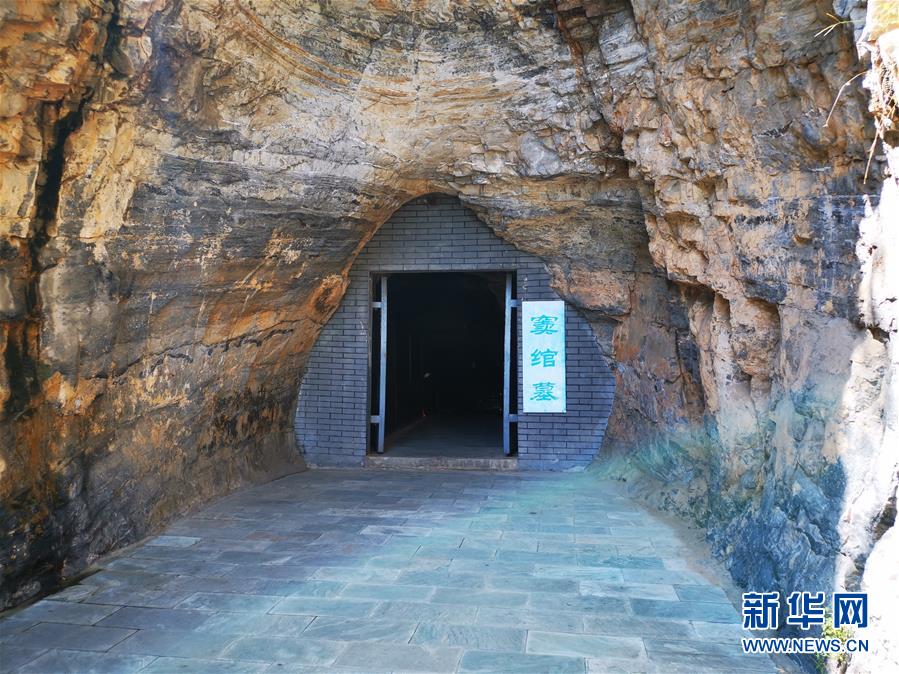 （新華調(diào)查&middot;新中國(guó)考古重大發(fā)現(xiàn)&middot;圖文互動(dòng)）（2）滿城漢墓：點(diǎn)一盞長(zhǎng)信宮燈，看不盡金縷玉衣